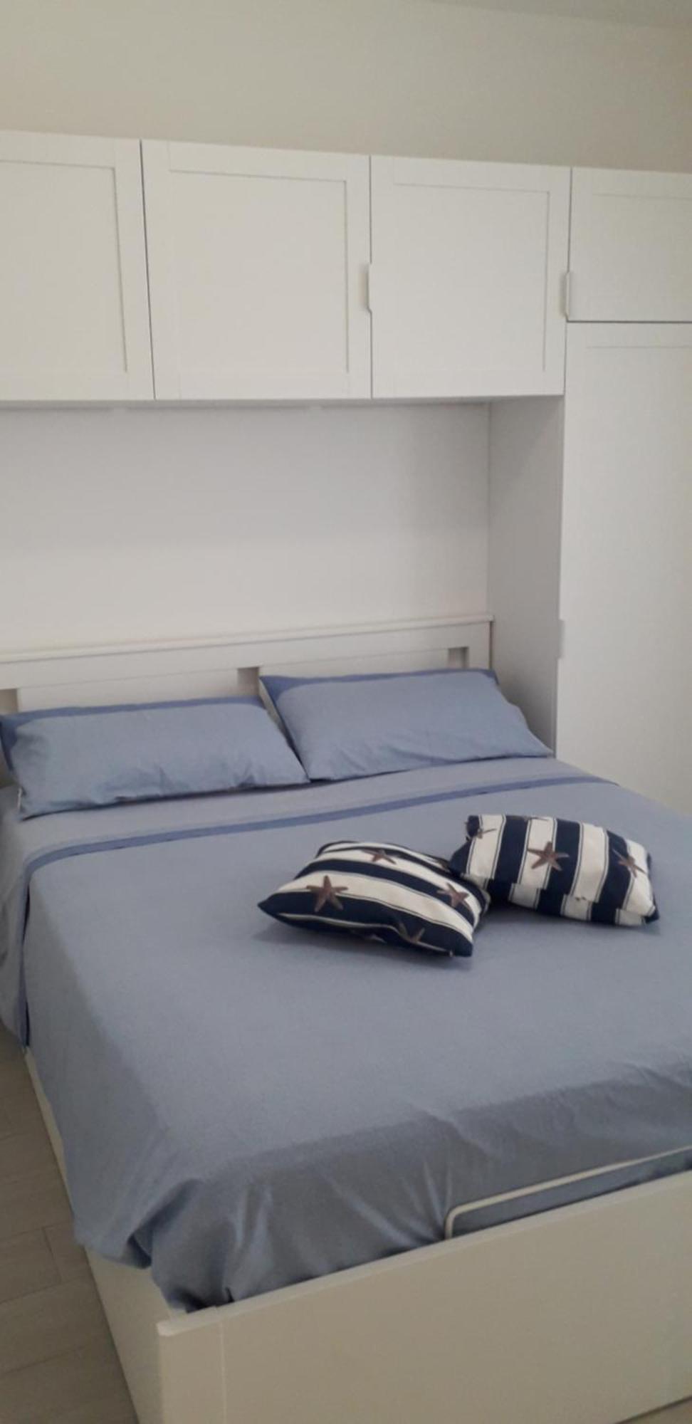 Lamberti Beach Apartment - 150 M From The Sea - Just Renewed - Wifi 사보나 외부 사진